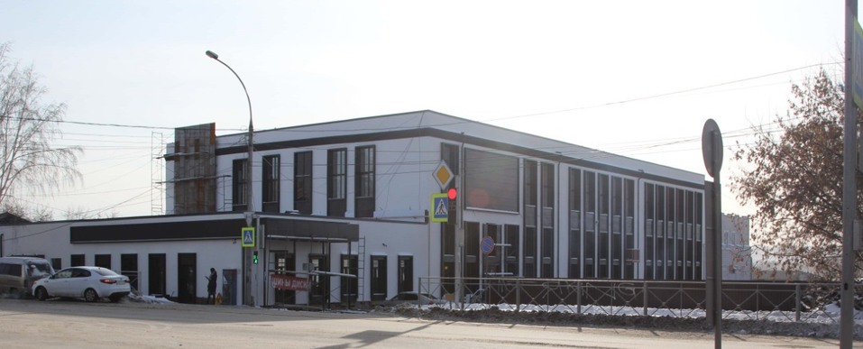 Инвесторы перестроили здание 1948 года на ул. Фабричной, 39.       1 Инвесторы перестроили здание 1948 года на ул. Фабричной, 39.       1