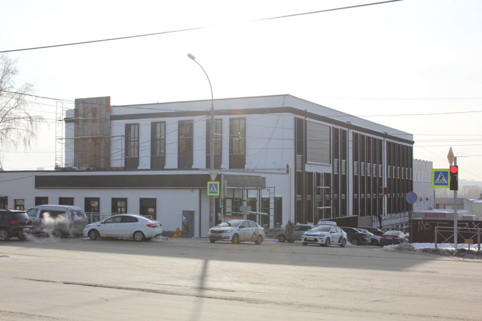 Инвесторы перестроили здание 1948 года на ул. Фабричной, 39.       2 Инвесторы перестроили здание 1948 года на ул. Фабричной, 39.       2