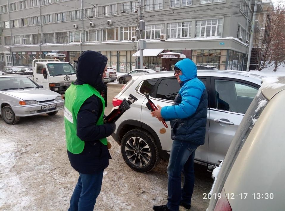 На улицах Новосибирска проходит акция «С заботой о сибиряках» 2 На улицах Новосибирска проходит акция «С заботой о сибиряках» 2