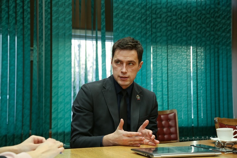 Руслан Долженко Руслан Долженко