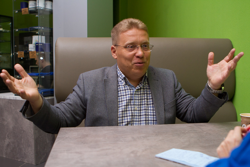 «Власть сделала меня другим». Экс-мэр Первоуральска — о политике, олигархах и будущем 18 «Власть сделала меня другим». Экс-мэр Первоуральска — о политике, олигархах и будущем 18