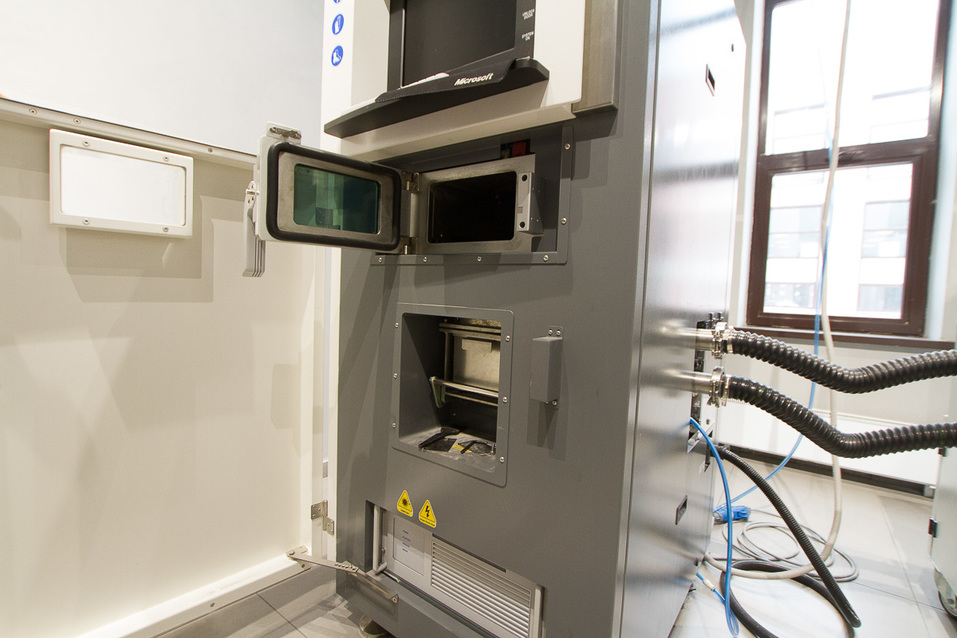 «Власть сделала меня другим». Экс-мэр Первоуральска — о политике, олигархах и будущем 12 «Власть сделала меня другим». Экс-мэр Первоуральска — о политике, олигархах и будущем 12