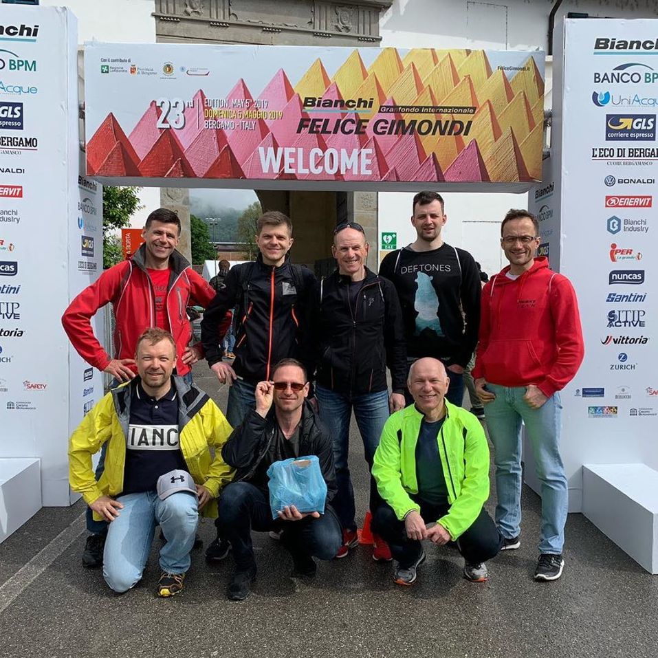 Команда в Италии Команда в Италии