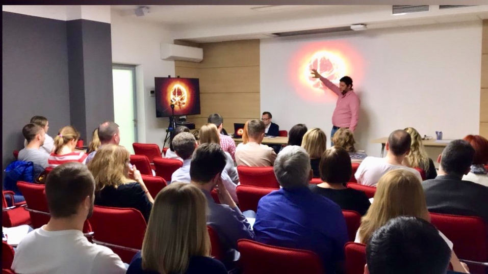 Как руководителю приумножить свои конкурентные преимущества? 1 Как руководителю приумножить свои конкурентные преимущества? 1