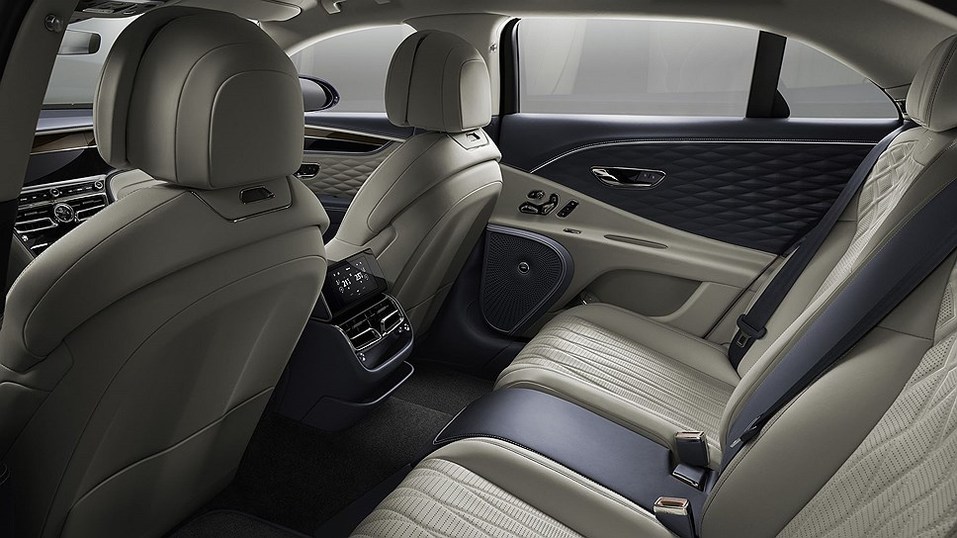 Bentley Красноярск представит новый люксовый Flying Spur 2 Bentley Красноярск представит новый люксовый Flying Spur 2