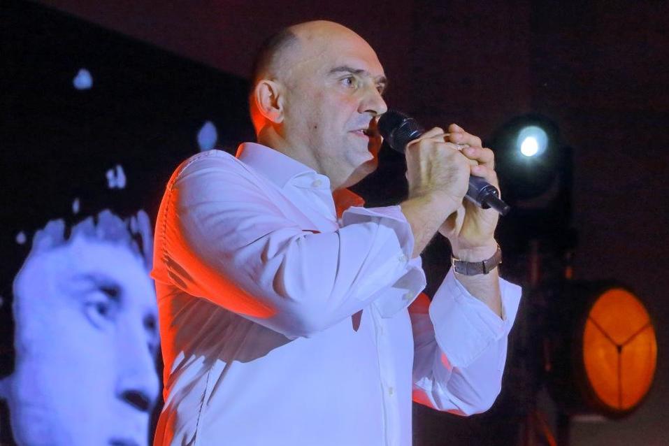 ГК «Стрижи» подарили городу концерт «Прерванный полет» в день рождения В. Высоцкого. 2 ГК «Стрижи» подарили городу концерт «Прерванный полет» в день рождения В. Высоцкого. 2