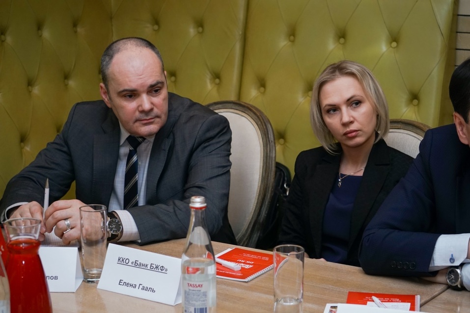 Вытеснит ли цифровизация банковские офисы? Новосибирские банкиры поговорили о переменах 17 Вытеснит ли цифровизация банковские офисы? Новосибирские банкиры поговорили о переменах 17