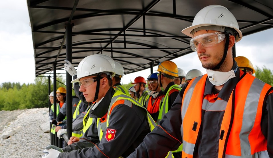 Борьба за кадры - Деловой квартал 16 Борьба за кадры - Деловой квартал 16