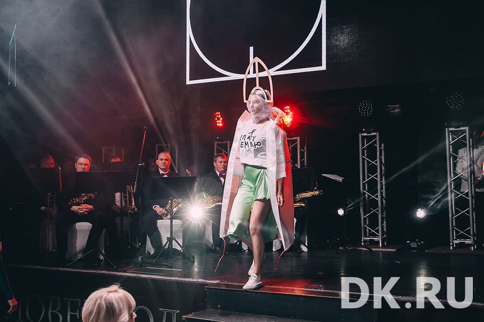 «Зарабатываю по 300 тыс. в день». Как россиянка представила свою коллекцию в Милане. ОПЫТ 4 «Зарабатываю по 300 тыс. в день». Как россиянка представила свою коллекцию в Милане. ОПЫТ 4