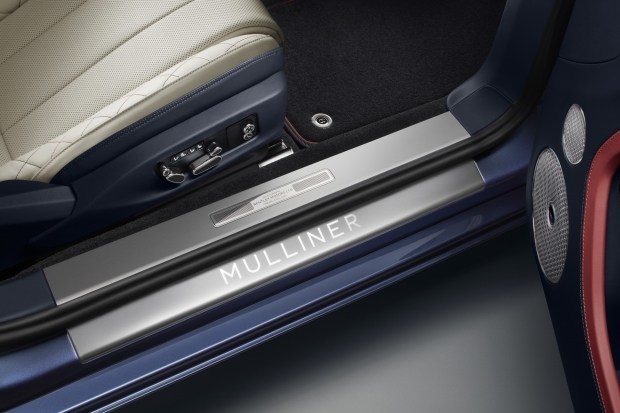 Bentley в Красноярске рассказали об особенностях Continental GT Mulliner Convertible 5 Bentley в Красноярске рассказали об особенностях Continental GT Mulliner Convertible 5