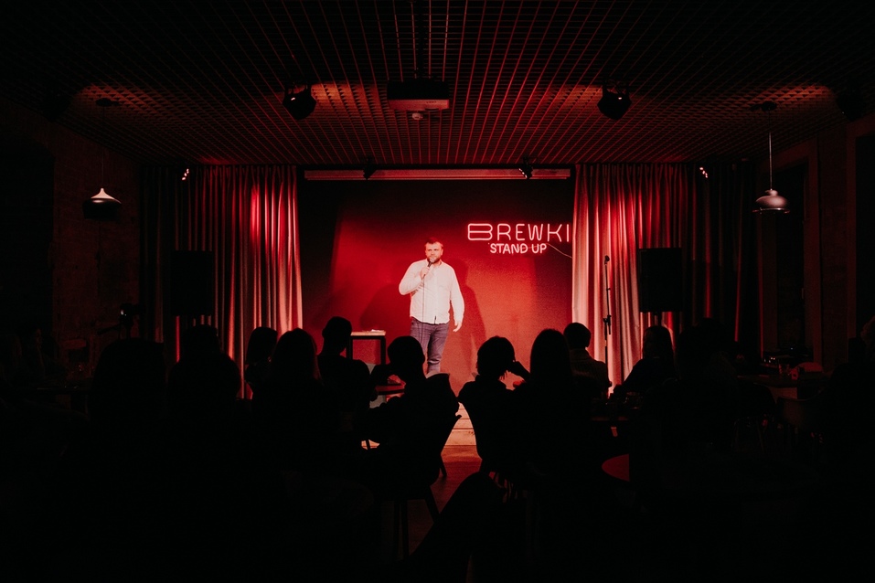 «Стендап не шутки, это боль». Как в Челябинске парень строит бизнес на смехе 4 «Стендап не шутки, это боль». Как в Челябинске парень строит бизнес на смехе 4