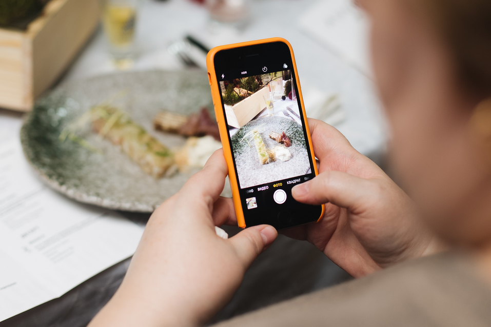 Мороженое из хариуса и йогурт из хрена. Челябинский шеф-повар воссоздает уральскую кухню 2 Мороженое из хариуса и йогурт из хрена. Челябинский шеф-повар воссоздает уральскую кухню 2