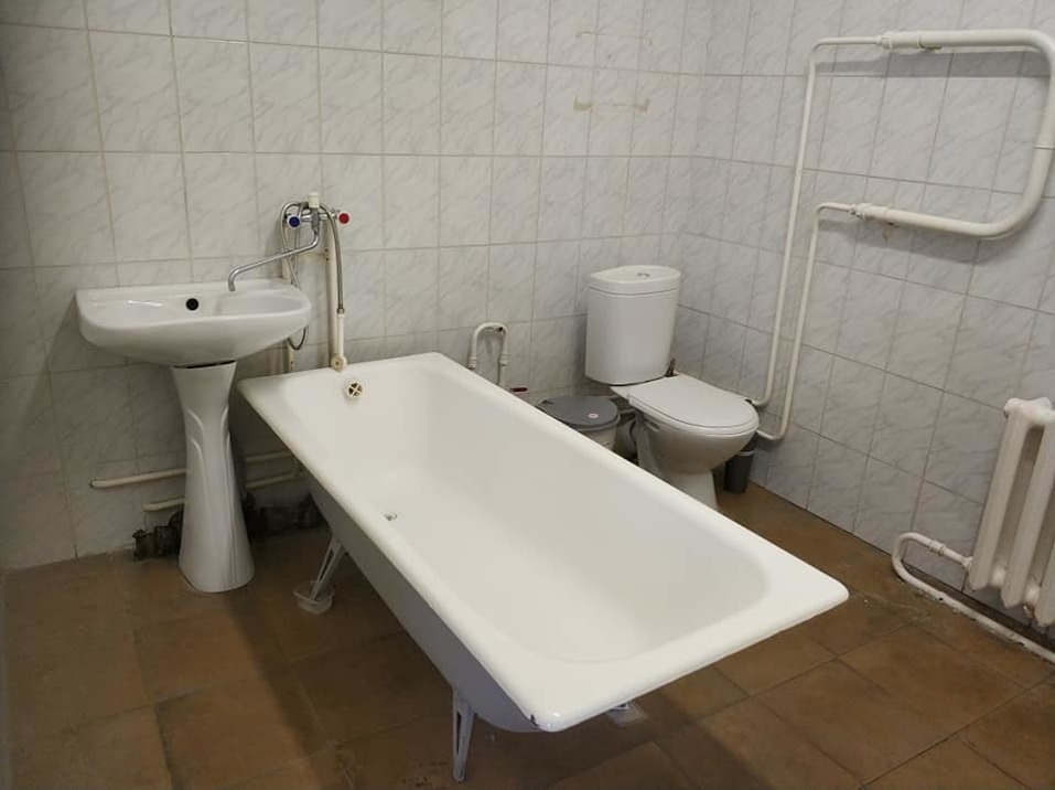 «На окнах решетки». В Екатеринбурге госпитализировали депутата после теста на коронавирус 1 «На окнах решетки». В Екатеринбурге госпитализировали депутата после теста на коронавирус 1