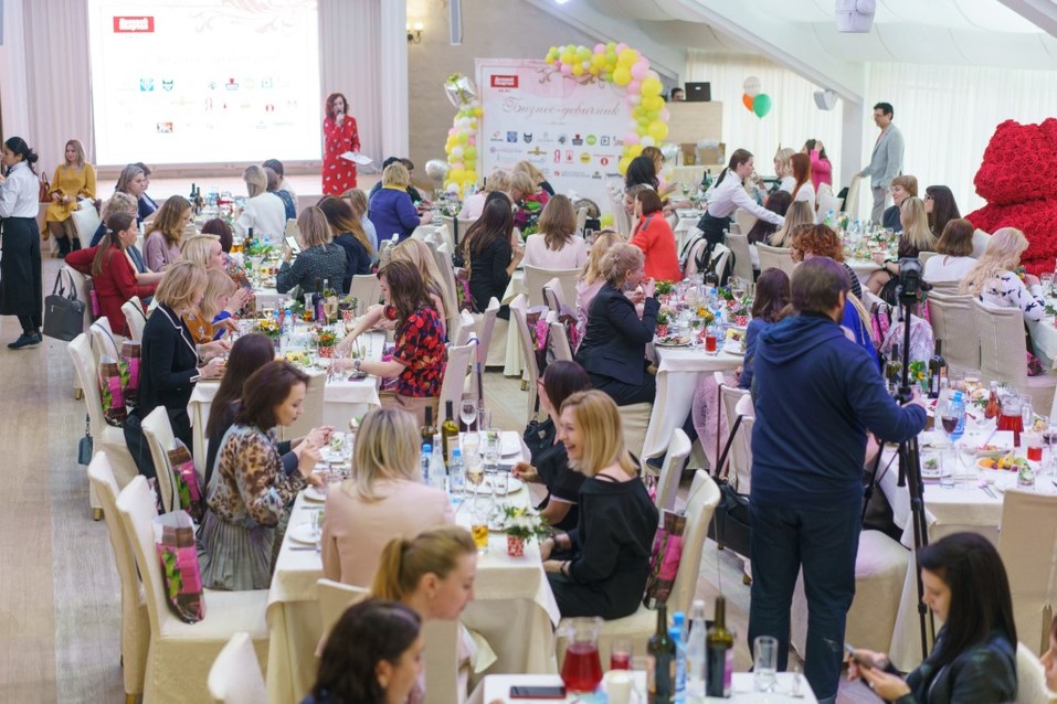 «Деловой квартал» собрал новосибирских бизнес-леди на квиз 1 «Деловой квартал» собрал новосибирских бизнес-леди на квиз 1