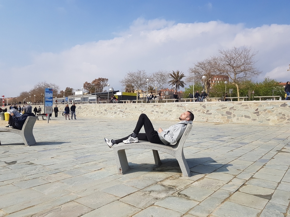 «Напоминает зомби-апокалипсис. А ведь еще четыре дня назад все шутили и постили мемы» 7 «Напоминает зомби-апокалипсис. А ведь еще четыре дня назад все шутили и постили мемы» 7