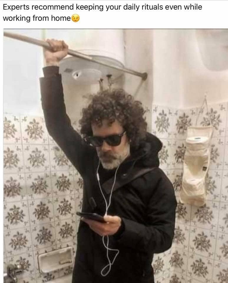 «Атлант затарил гречи». Лучшие мемы про коронавирус и карантин 3 «Атлант затарил гречи». Лучшие мемы про коронавирус и карантин 3