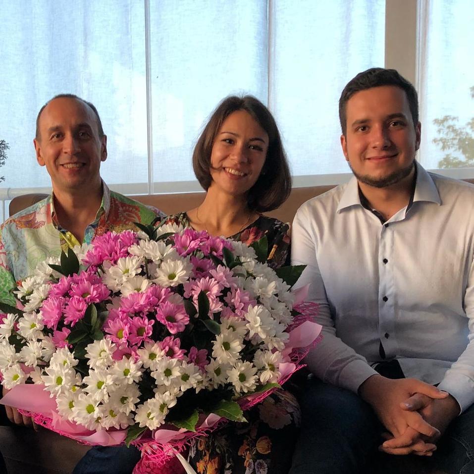 «Сделал сына старостой, чтобы он хорошо учился — не помогло. Пришлось обещать машину» 1 «Сделал сына старостой, чтобы он хорошо учился — не помогло. Пришлось обещать машину» 1