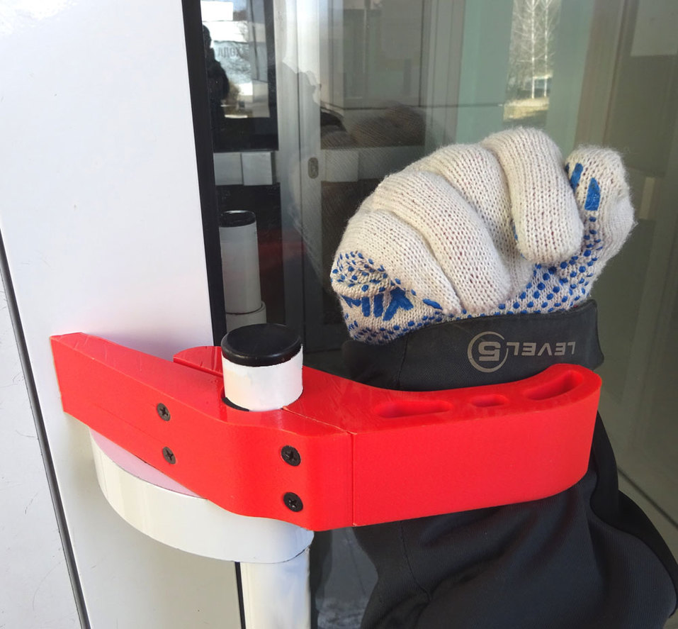 Студенты НГТУ разработали анти-коронавирусное приспособление 2 Студенты НГТУ разработали анти-коронавирусное приспособление 2