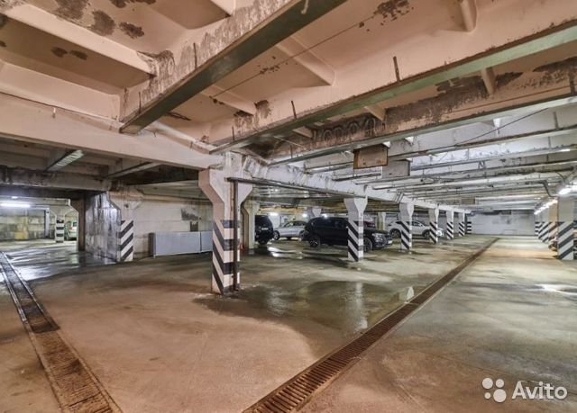 В центре Челябинска выставлена на продажу крупная подземная парковка 2 В центре Челябинска выставлена на продажу крупная подземная парковка 2