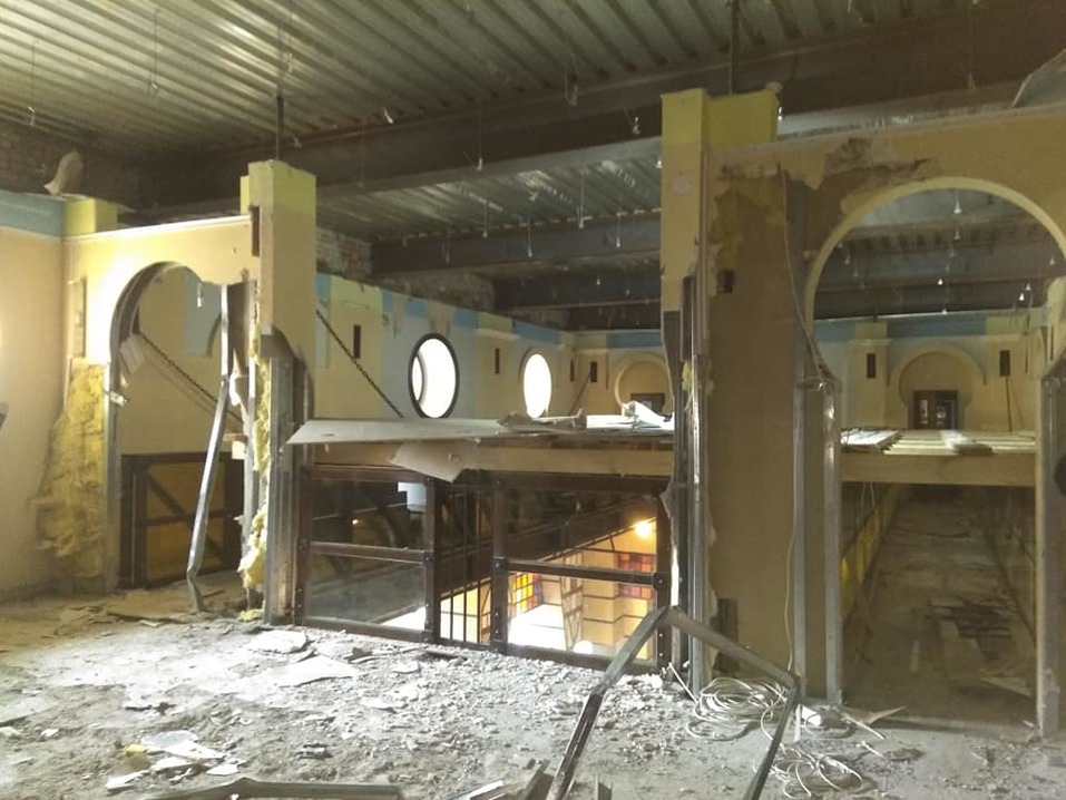 Монтаж сцены в здании Колизея Монтаж сцены в здании Колизея