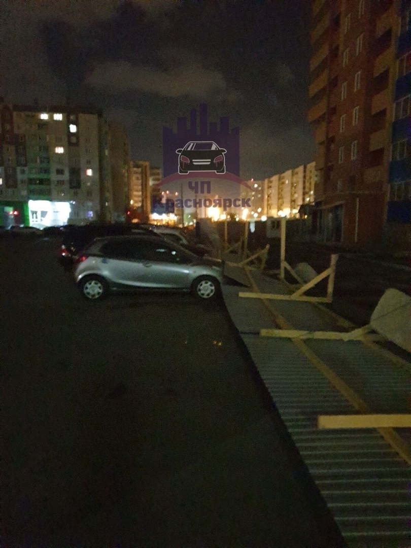 Красноярск устраняет последствия урагана
 3 Красноярск устраняет последствия урагана
 3