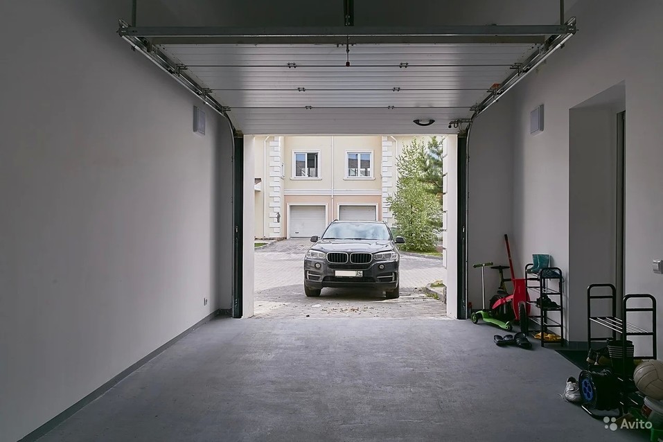 Красноярский экс-депутат Артем Бадюков готов взять таунхауз в аренду у самого себя 11 Красноярский экс-депутат Артем Бадюков готов взять таунхауз в аренду у самого себя 11