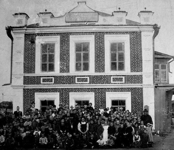 «Строить фабрики на реках, где ныне у него, Демидова, построены…» 3 «Строить фабрики на реках, где ныне у него, Демидова, построены…» 3