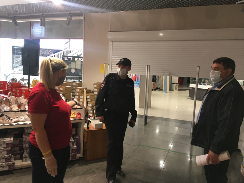 На Южном Урале полиция выдала ТРК около 70 предостережений из-за работы во время эпидемии 2 На Южном Урале полиция выдала ТРК около 70 предостережений из-за работы во время эпидемии 2