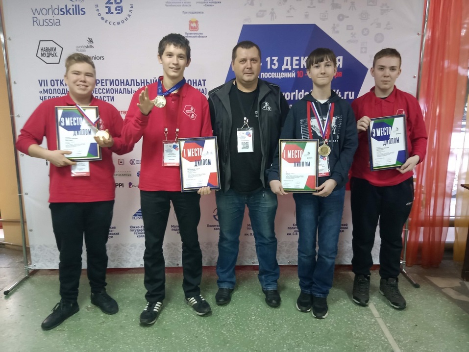 «Планар» развивает программу подготовки кадров 3 «Планар» развивает программу подготовки кадров 3