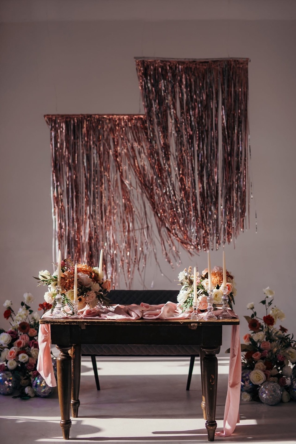 Рустик, романтика или классика: планируем стиль свадьбы заранее 8 Рустик, романтика или классика: планируем стиль свадьбы заранее 8