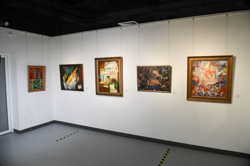 Зал галереи Зал галереи