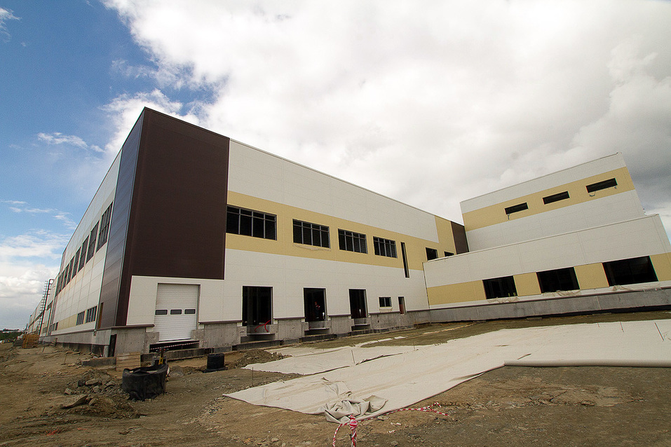 Здание будет бежево-белым Здание будет бежево-белым