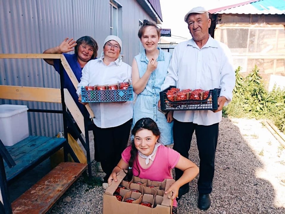 Сборщики ягод Сборщики ягод