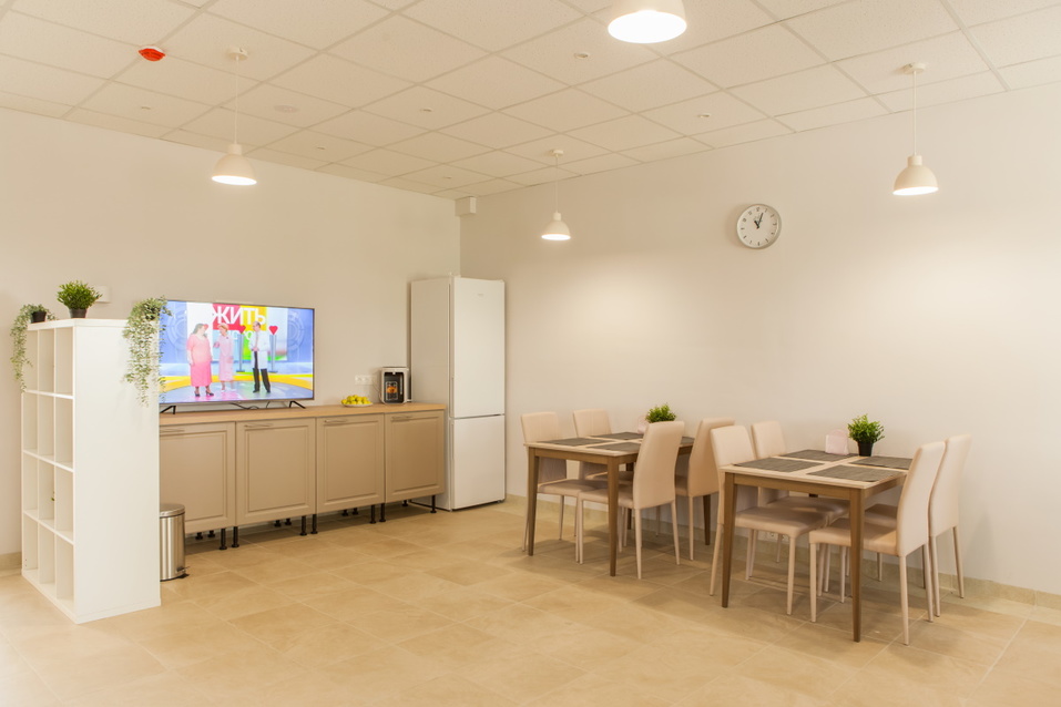 «Дорогие мои старики»: как подарить пожилым родителям уход, если дела — не бросить? 4 «Дорогие мои старики»: как подарить пожилым родителям уход, если дела — не бросить? 4