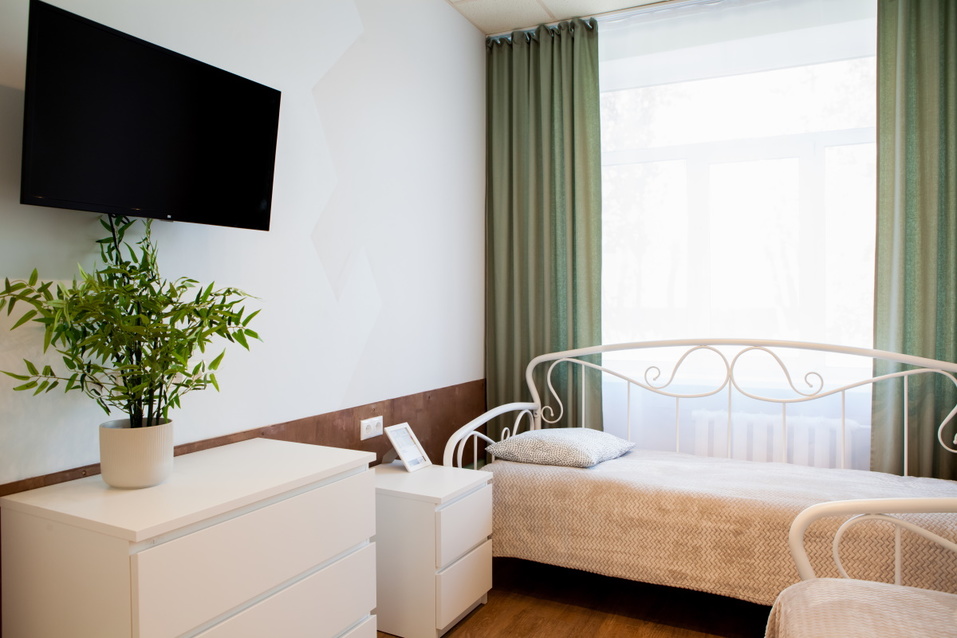 «Дорогие мои старики»: как подарить пожилым родителям уход, если дела — не бросить? 11 «Дорогие мои старики»: как подарить пожилым родителям уход, если дела — не бросить? 11