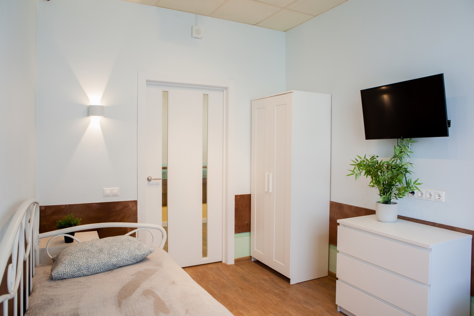 «Дорогие мои старики»: как подарить пожилым родителям уход, если дела — не бросить? 12 «Дорогие мои старики»: как подарить пожилым родителям уход, если дела — не бросить? 12