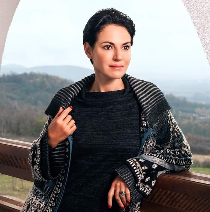 Вера Тарасова Вера Тарасова