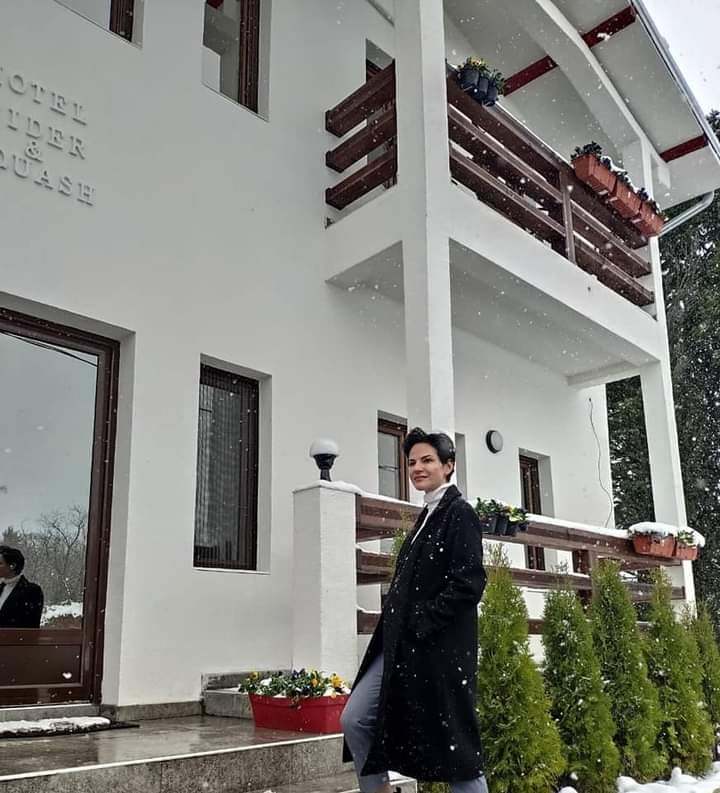 Вера Тарасова Вера Тарасова