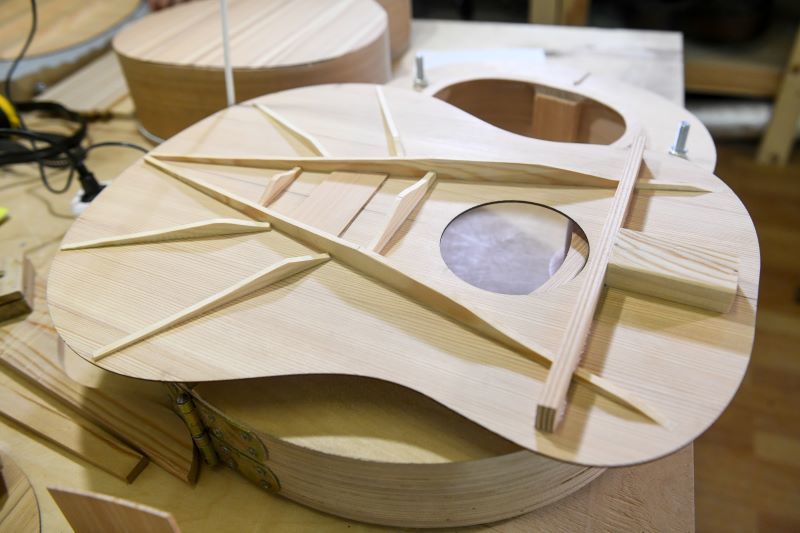 Верхняя дека Верхняя дека