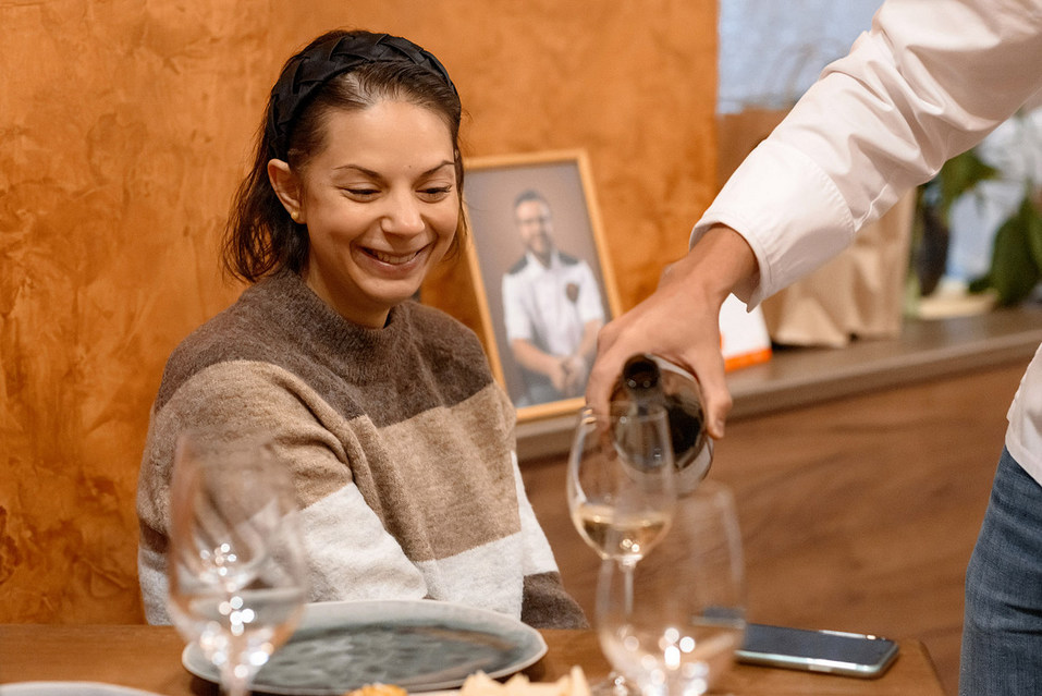 «Не только варим, но и учим правильно есть». Как производят английский сыр на Урале 1 «Не только варим, но и учим правильно есть». Как производят английский сыр на Урале 1