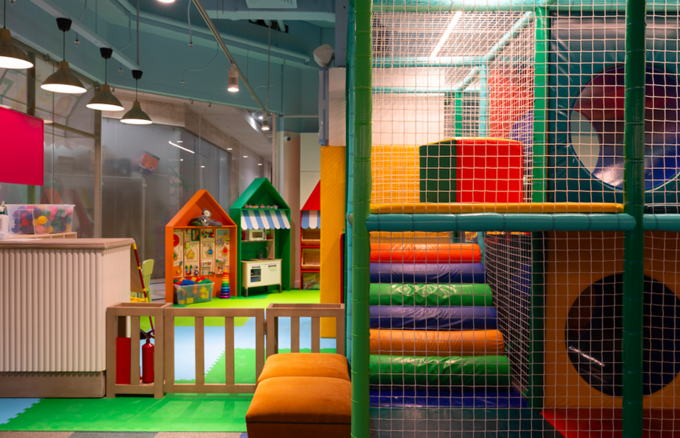 В центре Екатеринбурга открылось новое заведение от популярного уральского ресторатора 1 В центре Екатеринбурга открылось новое заведение от популярного уральского ресторатора 1