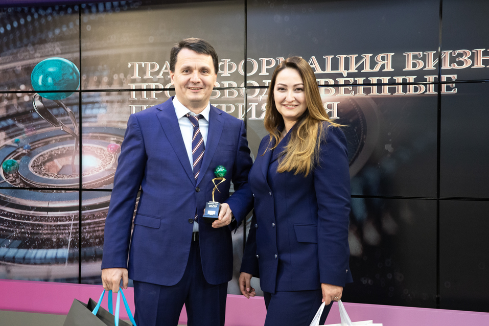 Юрий Окунев и Татьяна Парвадова Юрий Окунев и Татьяна Парвадова