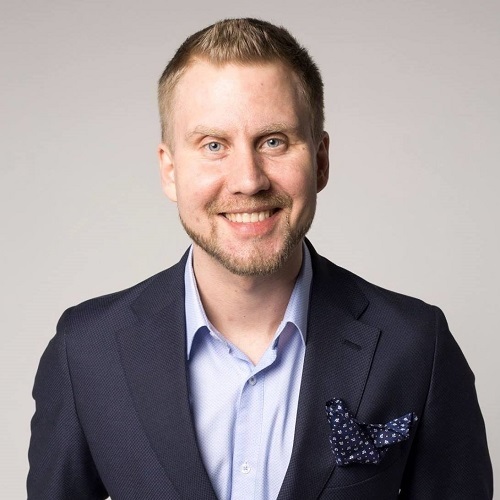 «Человек года. Выжившие»: стал известен предприниматель с прокачанным личным брендом
1 «Человек года. Выжившие»: стал известен предприниматель с прокачанным личным брендом
1