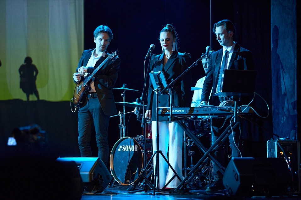 «Человек года. Выжившие»: как это было в 2020 году
12 «Человек года. Выжившие»: как это было в 2020 году
12