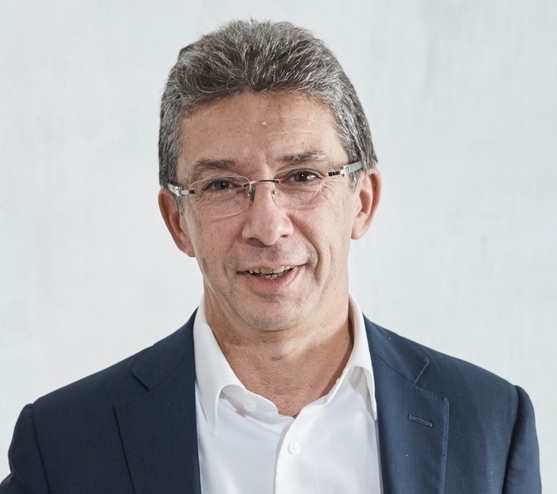 Андре Калантзопулос Андре Калантзопулос