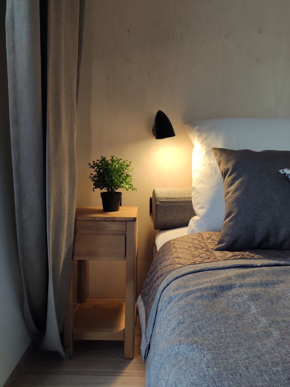 Цена «Дачи за каникулы» во время аукциона поднялась с 1 рубля до 3,5 млн руб. 3 Цена «Дачи за каникулы» во время аукциона поднялась с 1 рубля до 3,5 млн руб. 3