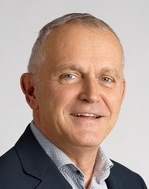 «Рынок такой большой, что все найдут себе место. Мы приобретем абсолютно новую форму»
4 «Рынок такой большой, что все найдут себе место. Мы приобретем абсолютно новую форму»
4