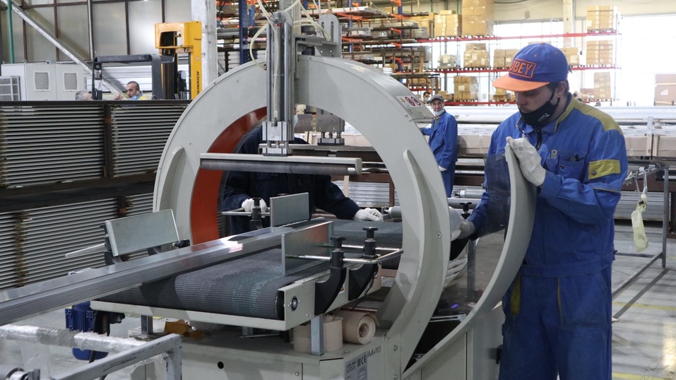 «Повышаем производительность — растет зарплата». Зачем уральские заводы идут в нацпроект 7 «Повышаем производительность — растет зарплата». Зачем уральские заводы идут в нацпроект 7