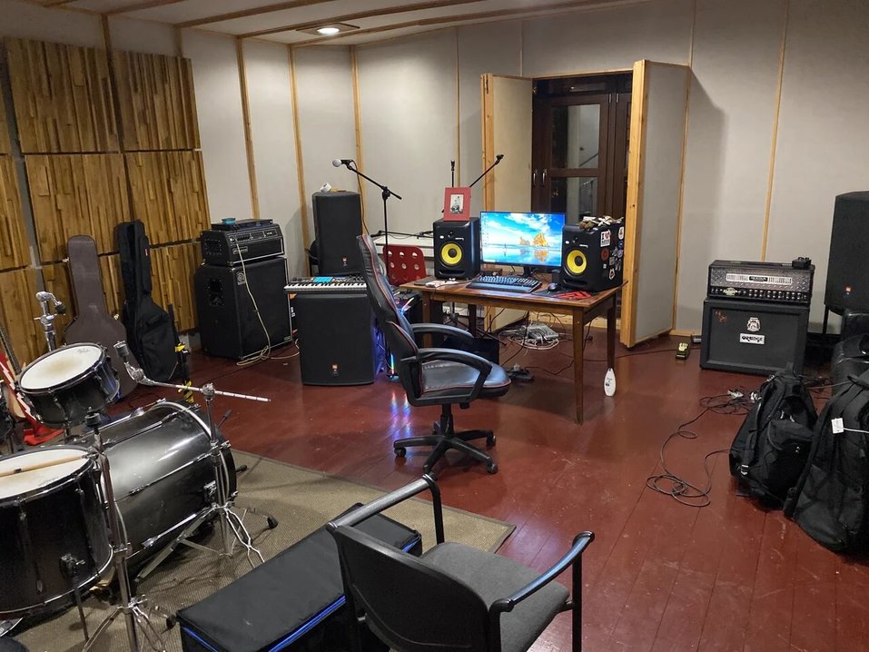 «Моцарт тоже писал на заказ. А люди платят за подписку Spotify». Как заработать на музыке 3 «Моцарт тоже писал на заказ. А люди платят за подписку Spotify». Как заработать на музыке 3