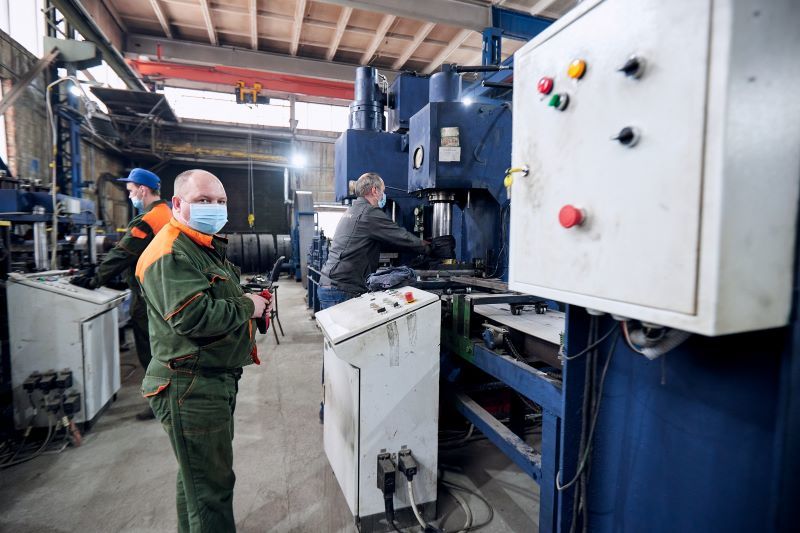 «Заказ для дороги смерти». Как небольшое производство хочет выйти на выручку в ₽1 млрд 15 «Заказ для дороги смерти». Как небольшое производство хочет выйти на выручку в ₽1 млрд 15